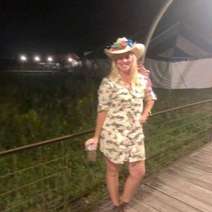 Meet your Posher, Christina